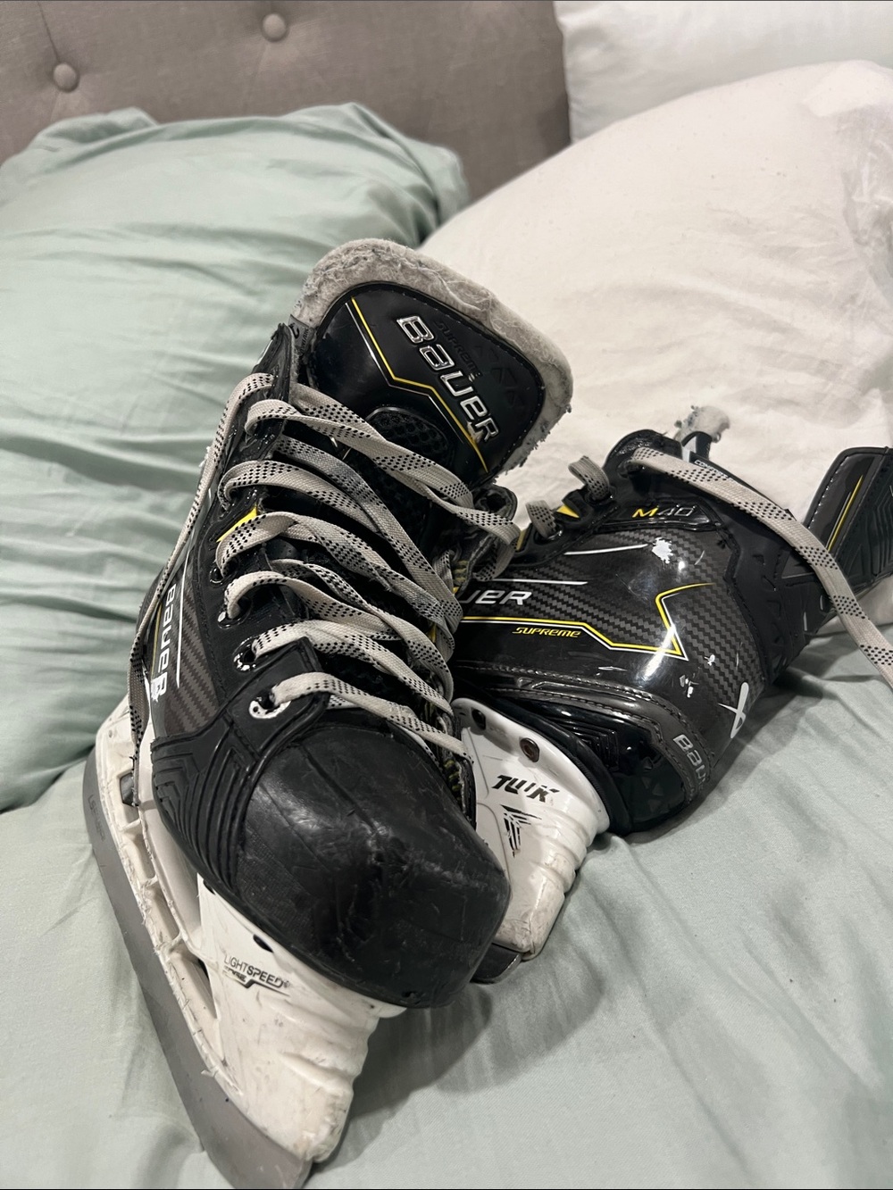 Bauer Black, White & Yellow Men's Ice Hockey Skates